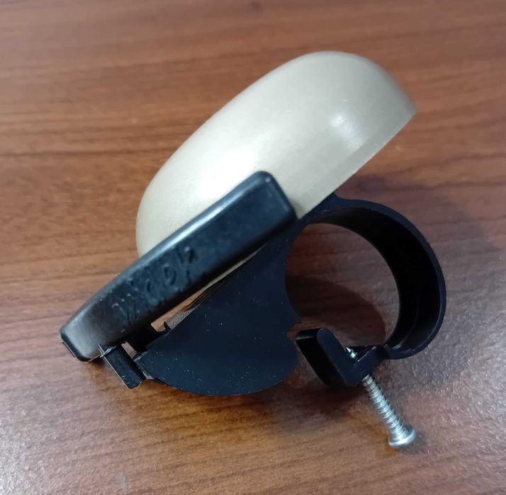 Dzwonek rowerowy firmy WIDEK /Made in Holland / ładny i lekki  /20g/