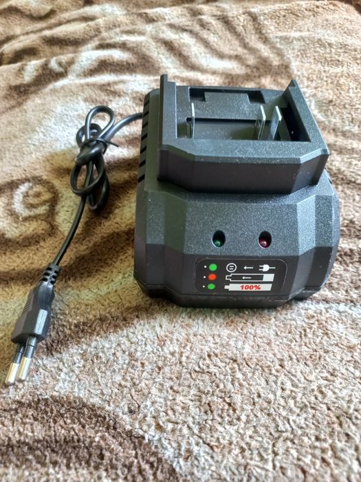 Зарядное устройсто для макита.