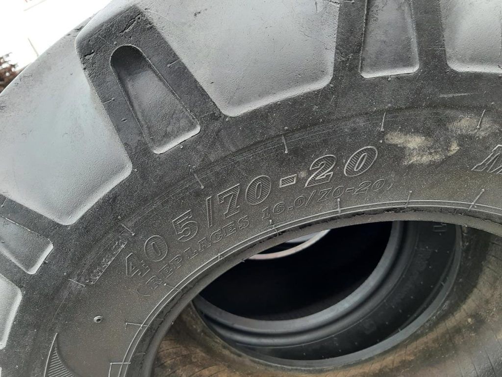 Opona używana 405/70-20 ; 16.0/70-20 ; 405/70R20 MRL 600zł W4443