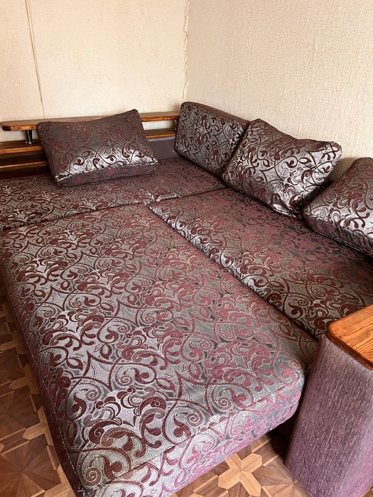 Продам в отличном состоянии мебель диван и кресло