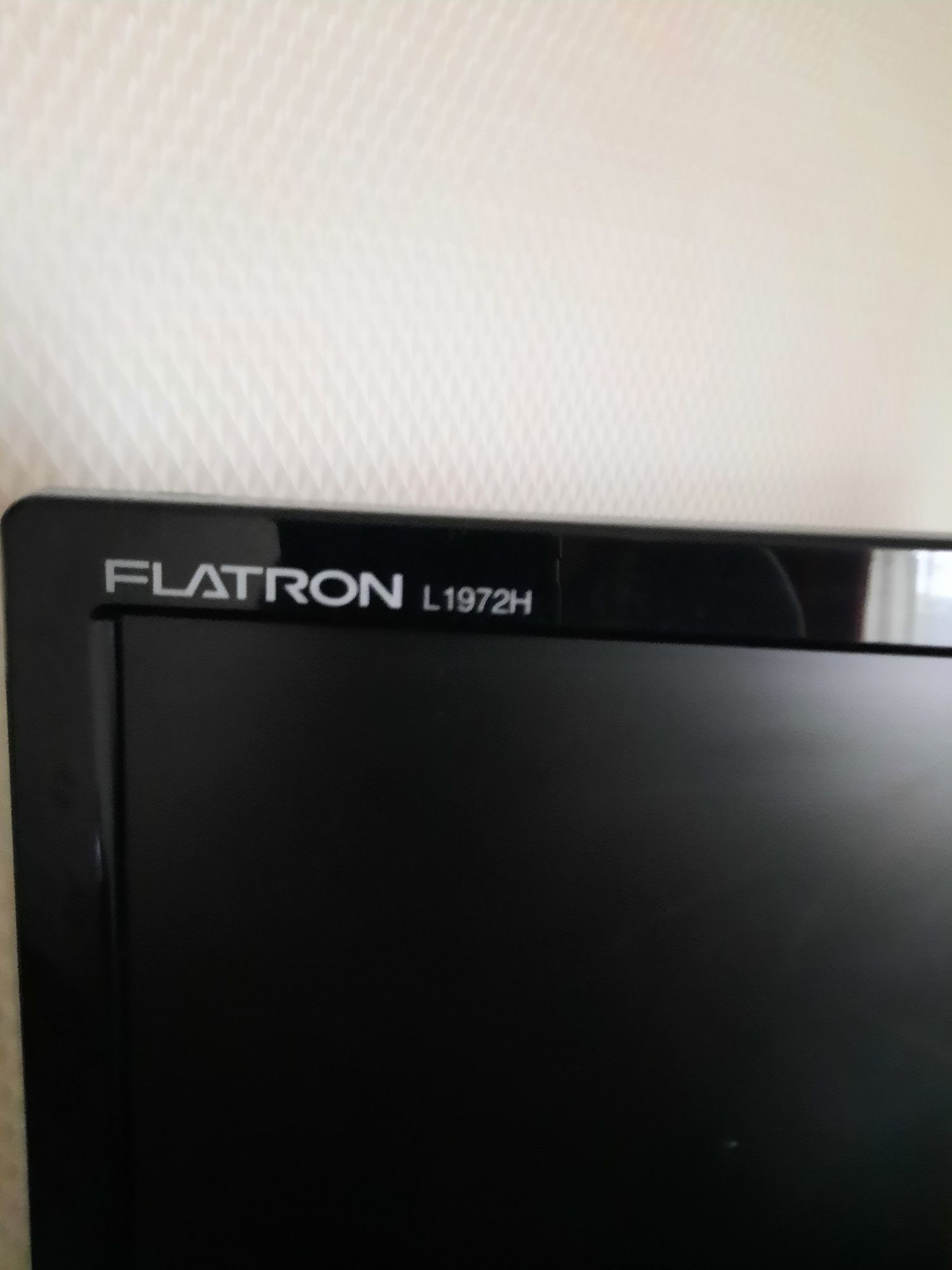 Монитор LG Flatron L1972H