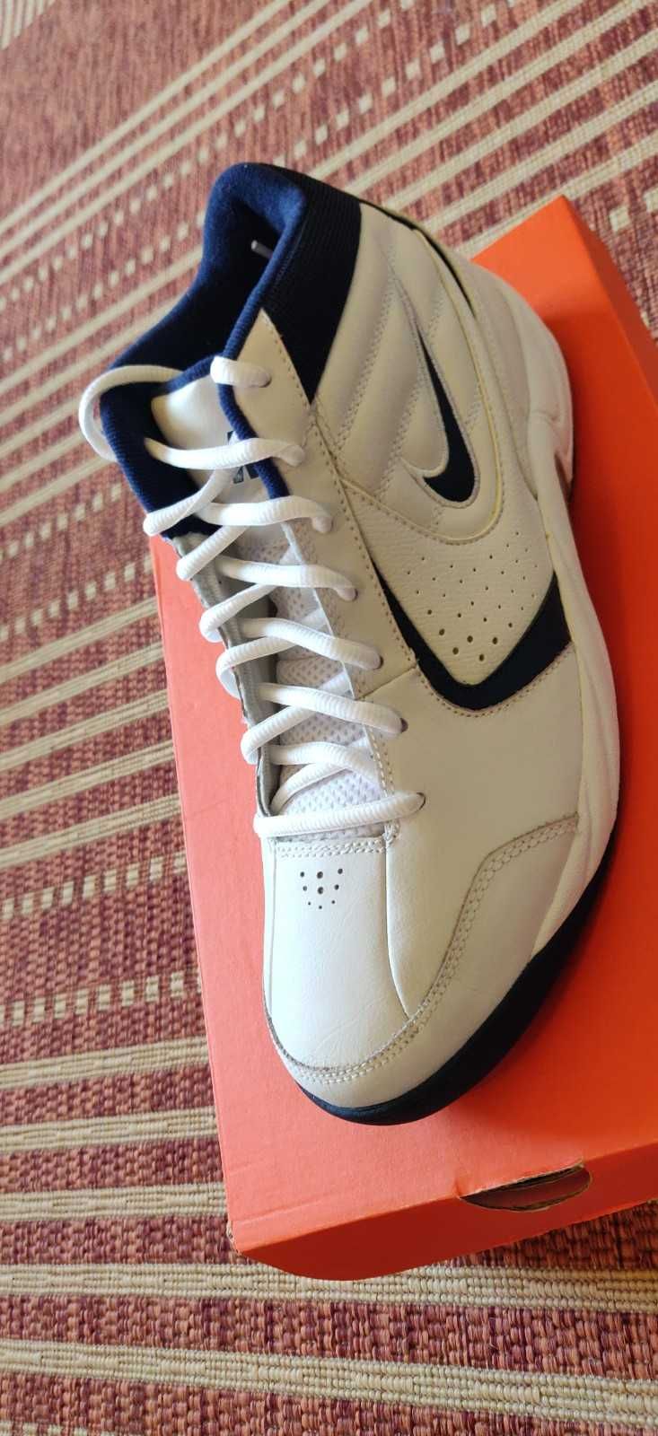 Sapatilhas novas Nike The Overplay III tamanho 44