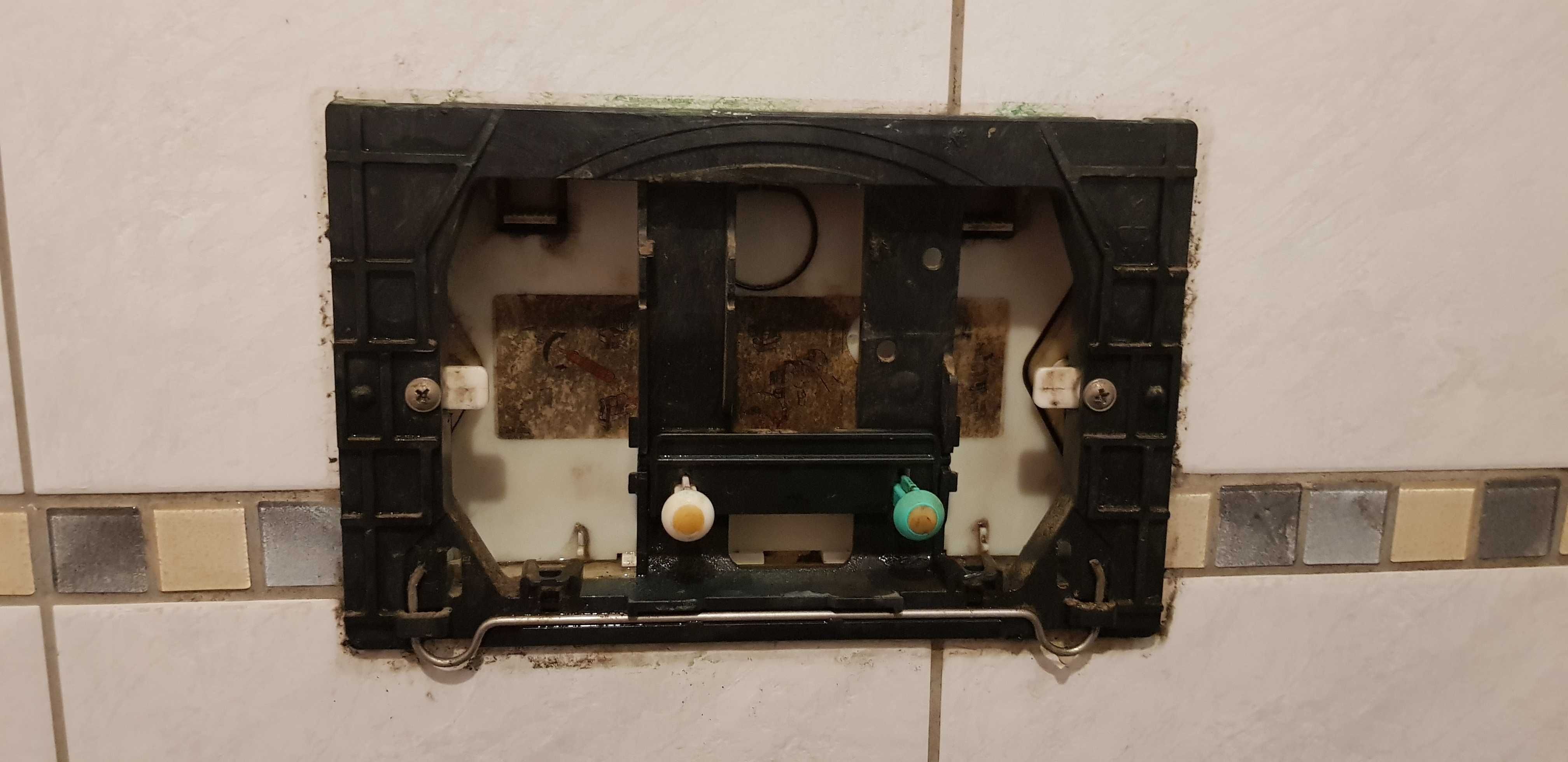 Naprawa serwis spłuczki podtynkowej i wc kompaktów hydraulik Warszawa