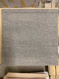 Wykładzina dywanowa DESSO Marvel w płytkach szaro-beżowa kolor 9920