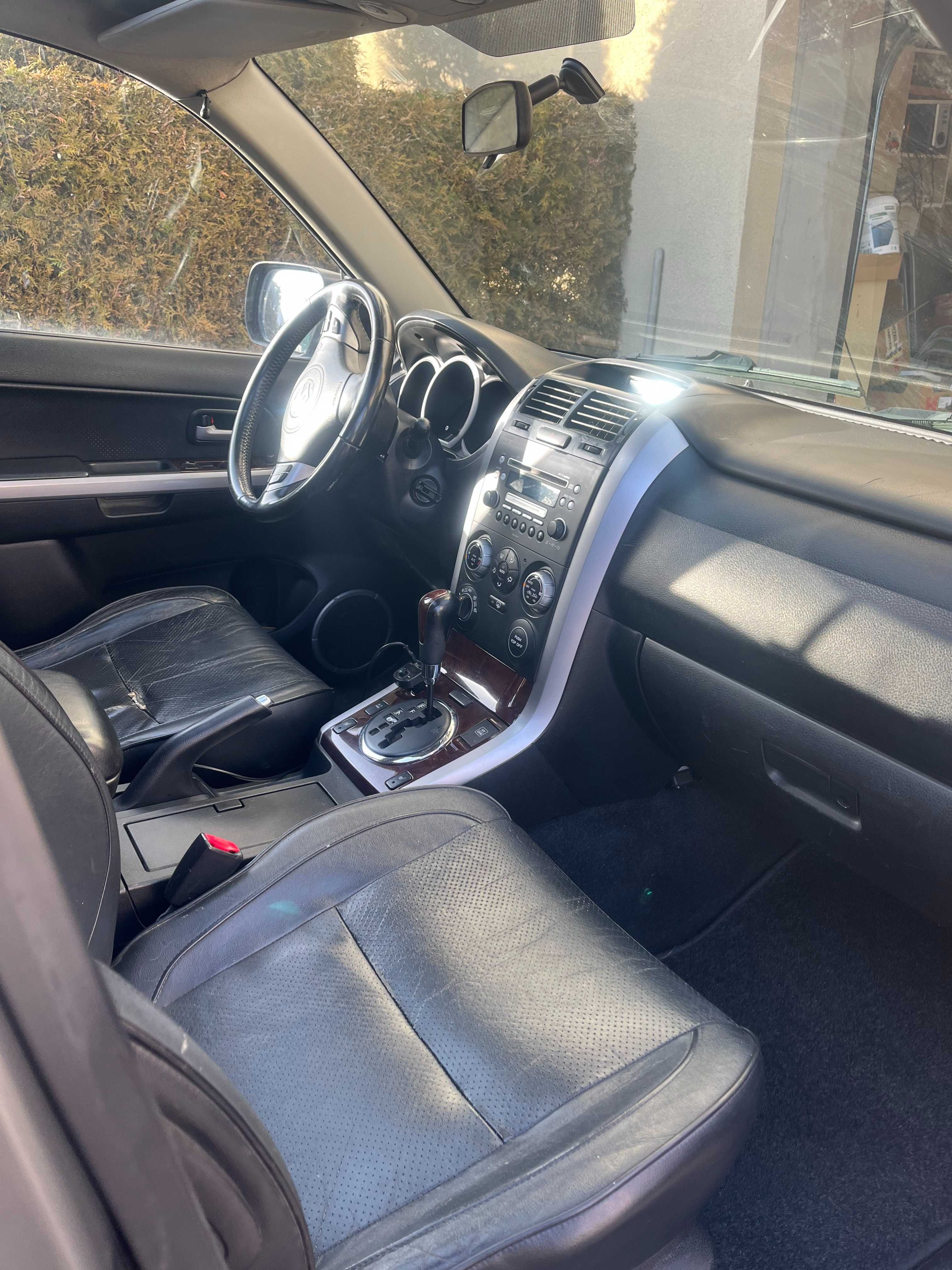Suzuki Grand Vitara 4x4 2.0 + LPG