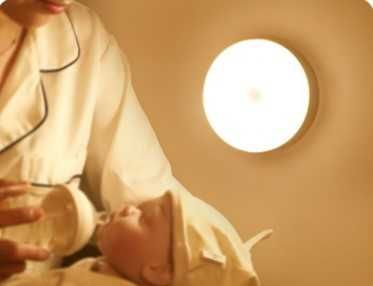 Акумуляторний світильник з датчиком руху