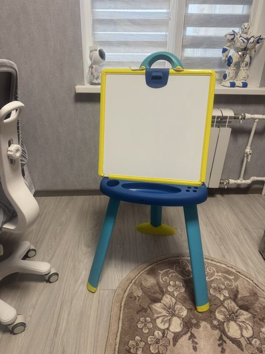 Мольберт дитячій