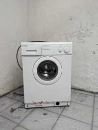 Maquina de lavar roupa