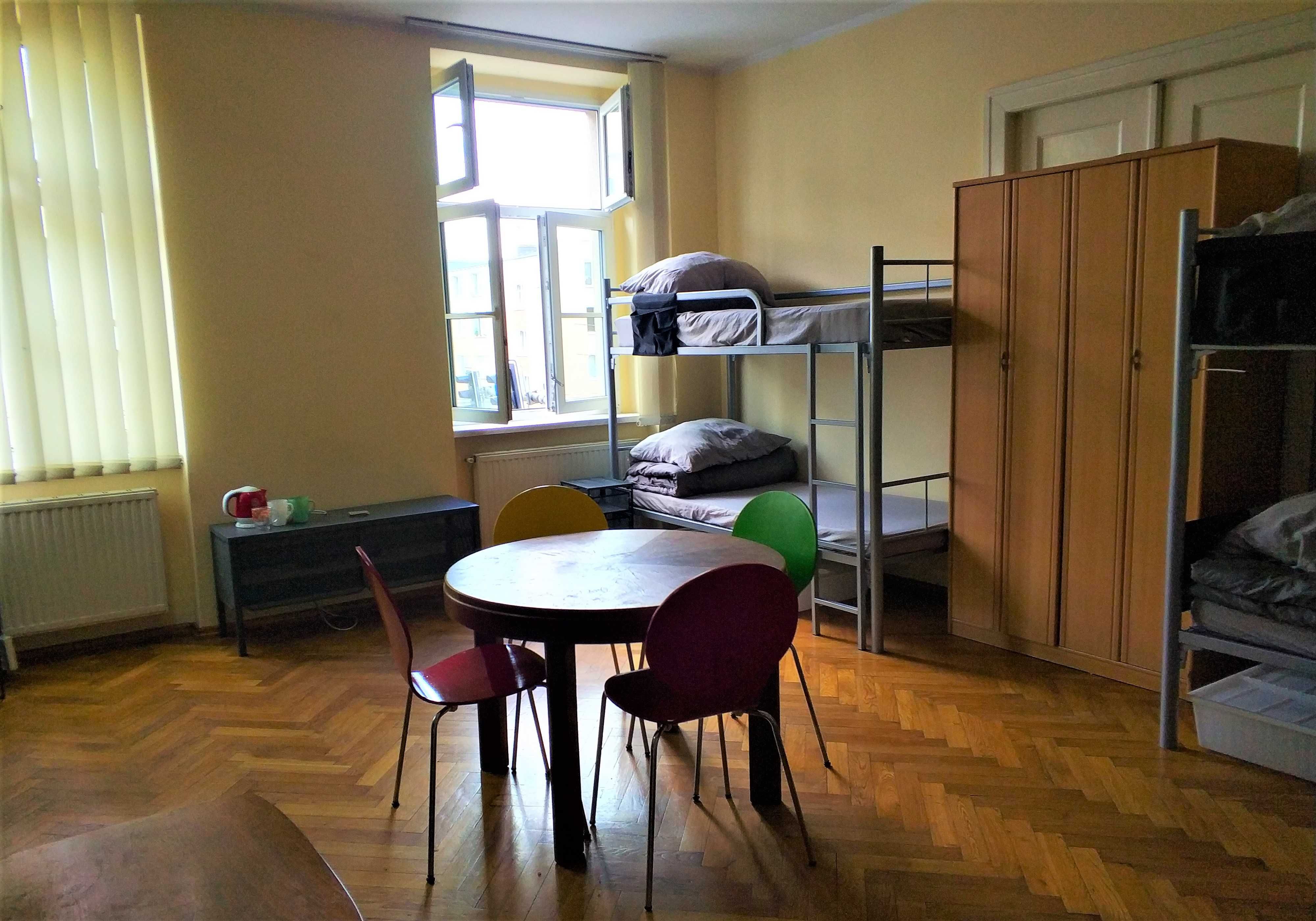 Pokoje do wynajęcia na doby Mieszkania Pracownicze Noclegi Tani Hostel