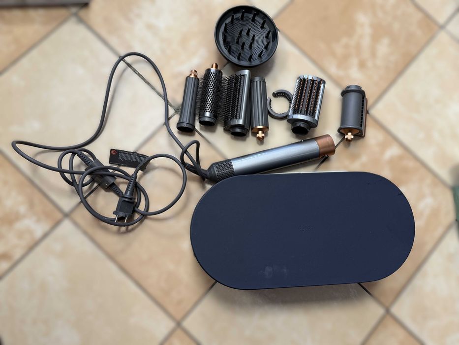 Dyson Airwrap HS05