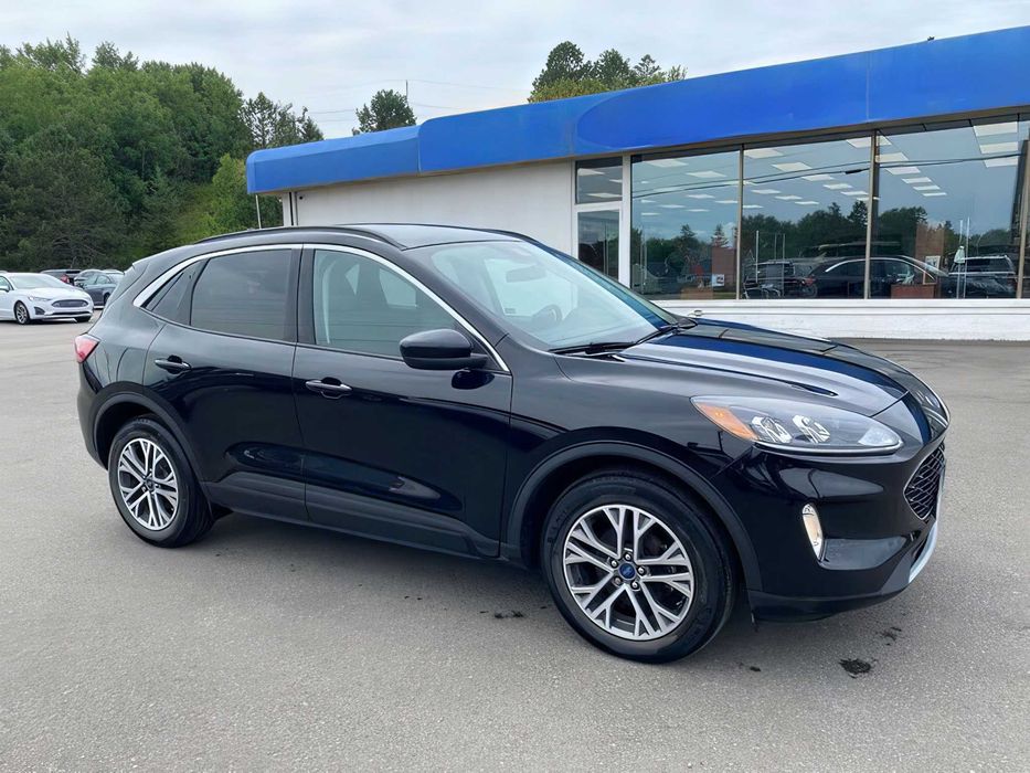 Ford Escape      2021