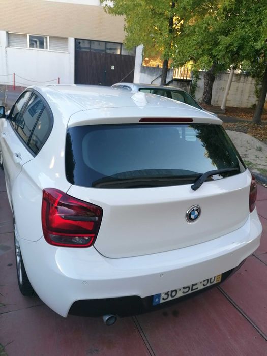 Vendo BMW 120D usado em boas condições muito estimado.