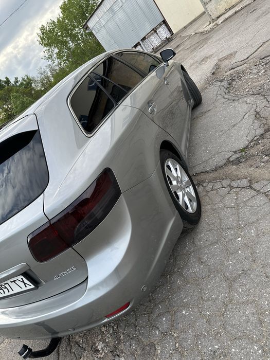 Продам Toyota Avensis 2009 d4d