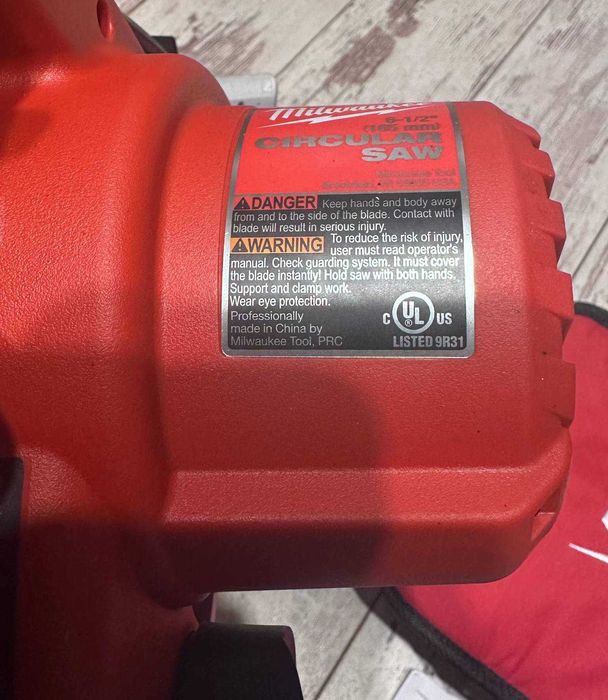 Акумуляторна циркулярна пила Milwaukee M18 2630-20 уцінка США