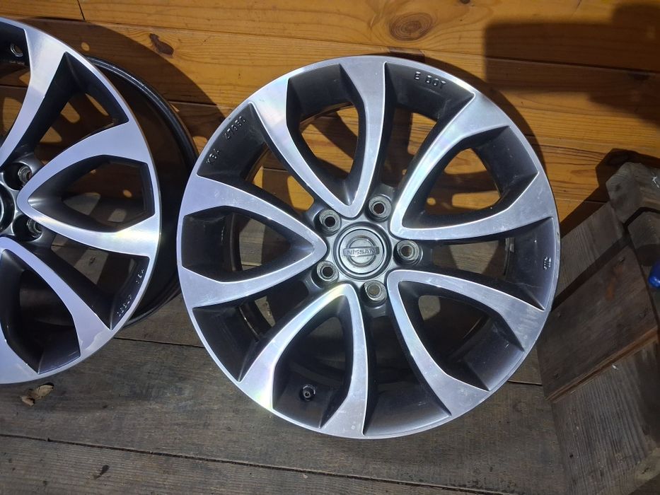 Оригінальні диски титани Nissan Leaf  5/114.3R17
