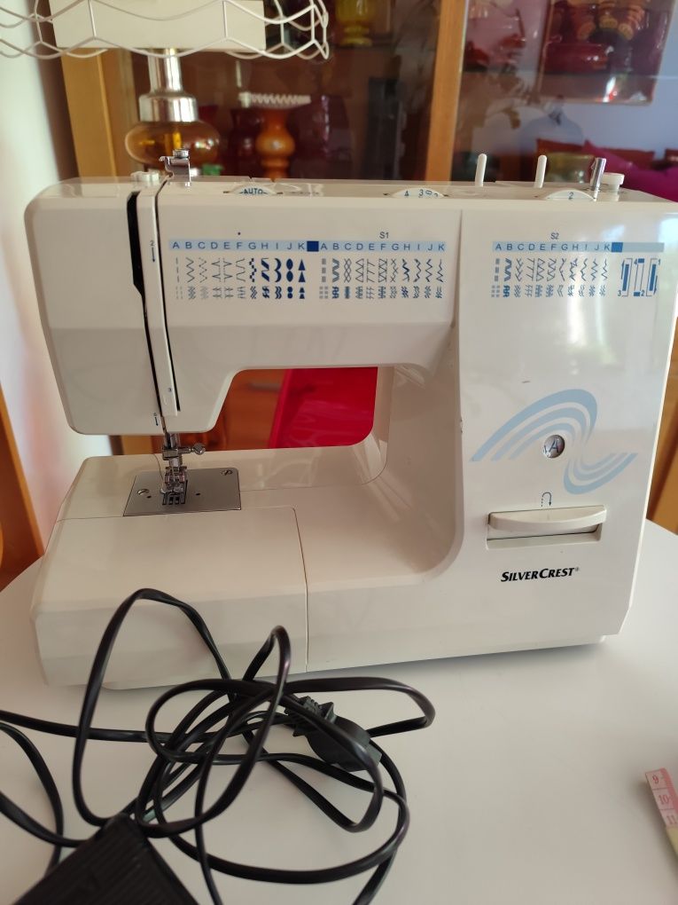 Maszyna do szycia Silver Crest mechaniczna używana stan bardzo dobry
