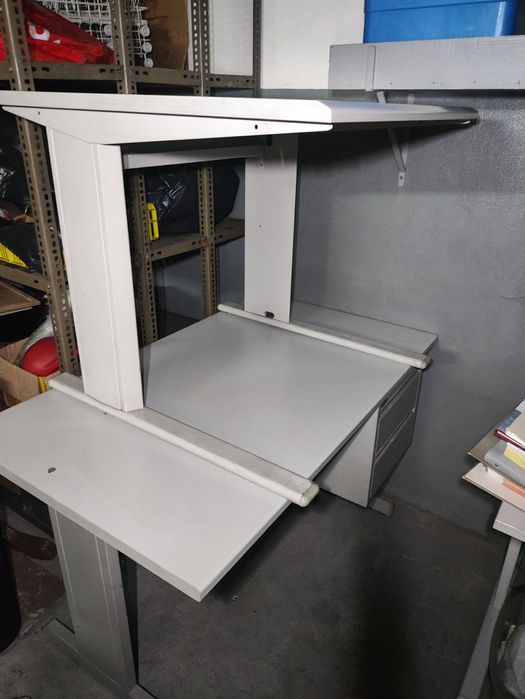 4 Secretarias de Escritório em Excelente estado