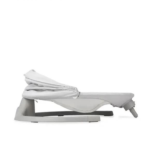 Заколисуючий центр MoMi Kenani Light grey