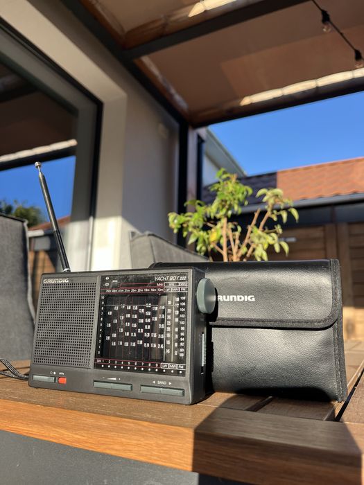 Радиоприемник Grundig Yacht Boy 222 + чехол / радіо