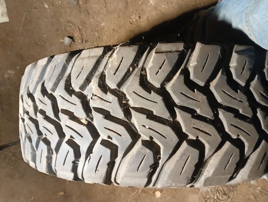 Opony terenowe 235/65/17