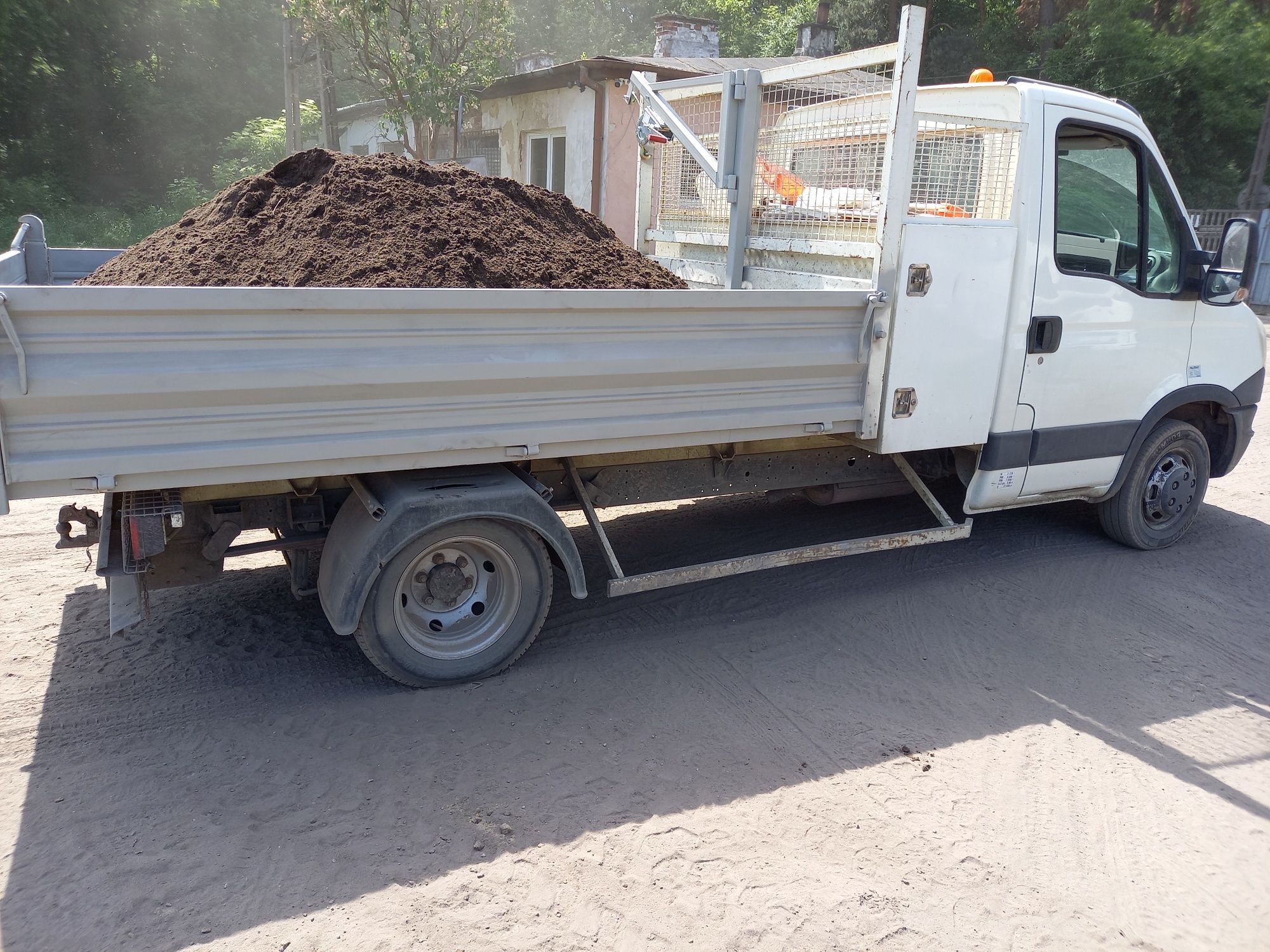 Ziemia piach gruz żwir beton sprzedaż transport