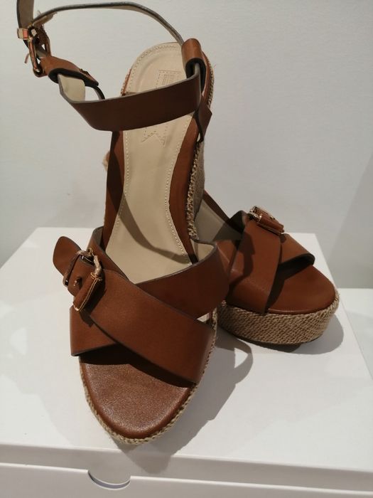 Sandálias de senhora n. 39