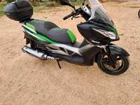 Kawasaki j300 impecável