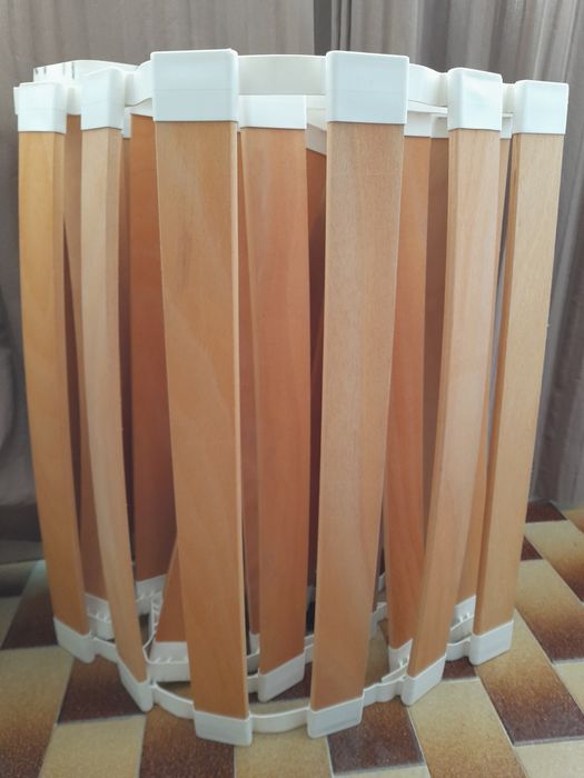 2 Estrados de ripas com 67 cm de largura e laterais em silicone