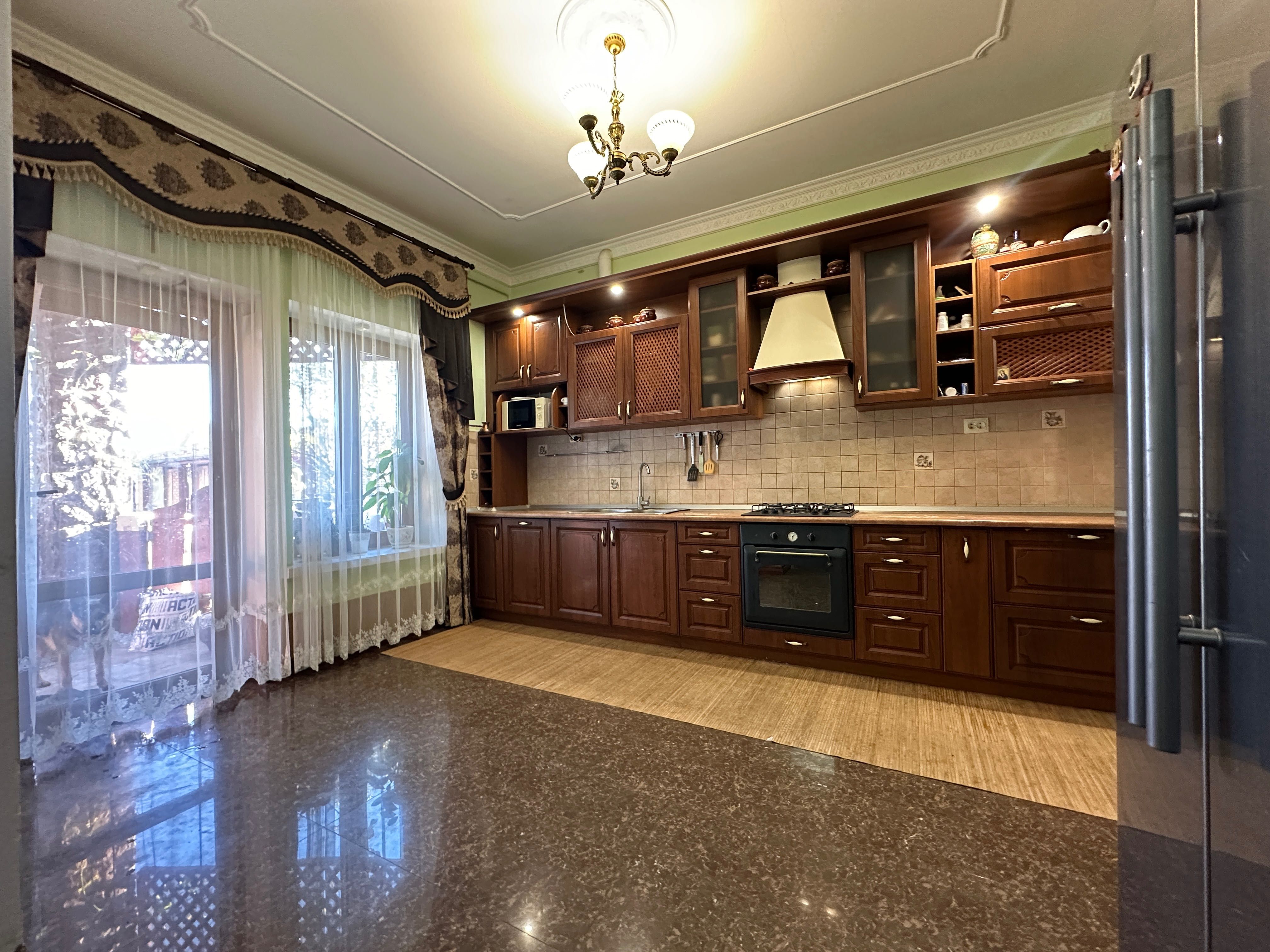 Продаж БУДИНКУ в передмісті Стрия (1км)