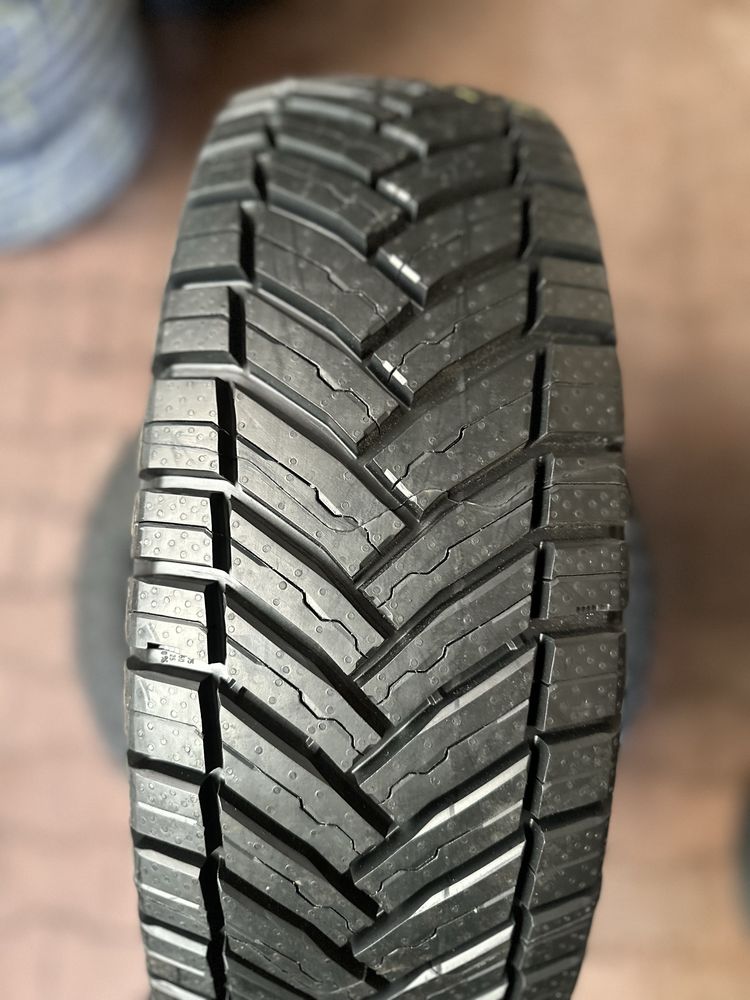 NOWE opony całoroczne 195/70R15C Michelin Agilis Crossclimate BUS