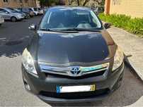 Toyota auris 1.8 hibrido