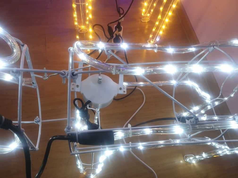 Wyprzedaż! Renifer LED XXXL z ruchomą głową w bardzo atrakcyjnej cenie