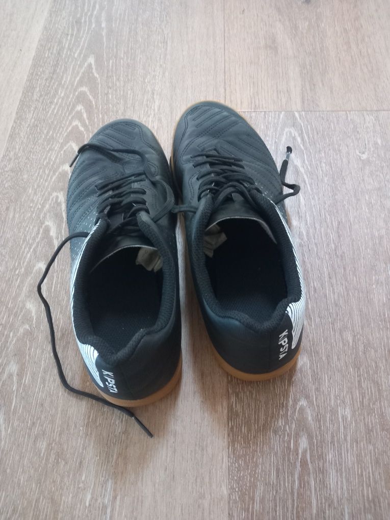 Buty sportowe decathlon kipsta, rozm. 40