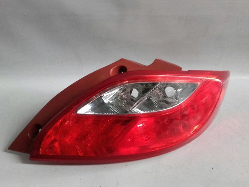 Farolim direito MAZDA 2 (DE)