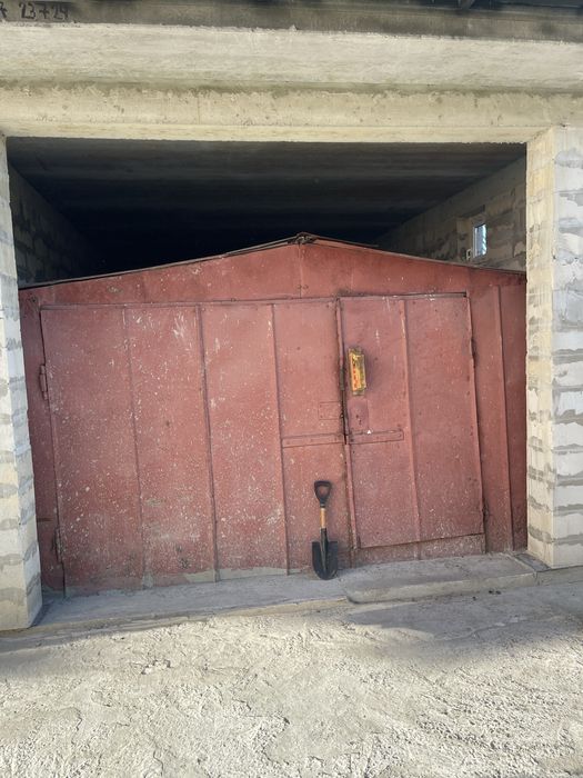 Гараж розбірний!