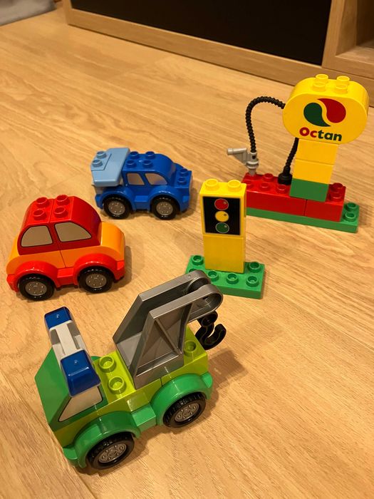 kreatywne autka z klocków lego