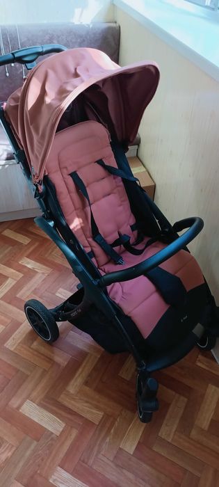 Продам коляску прогулочную