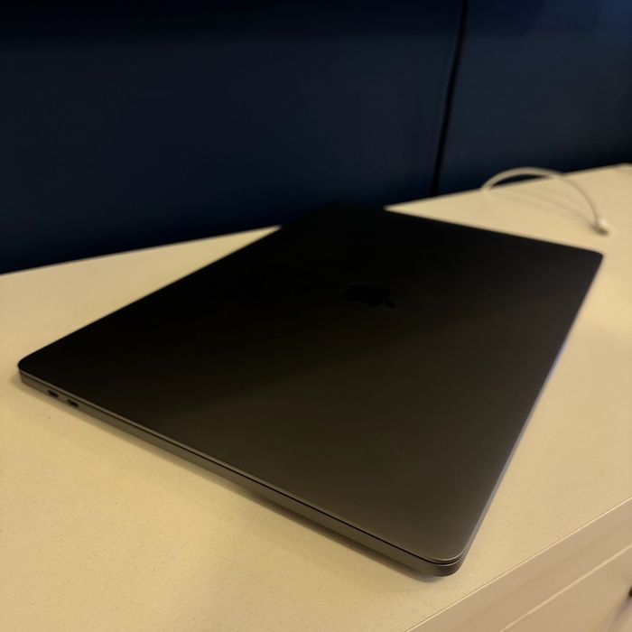 MacBook Pro 16-inch 2019
