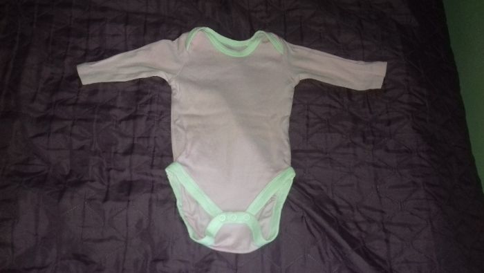 Ubranka rozmiar 56 (0-3 miesięcy)