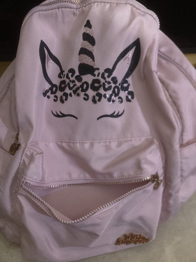 Mochila em bom estado MissLemonede