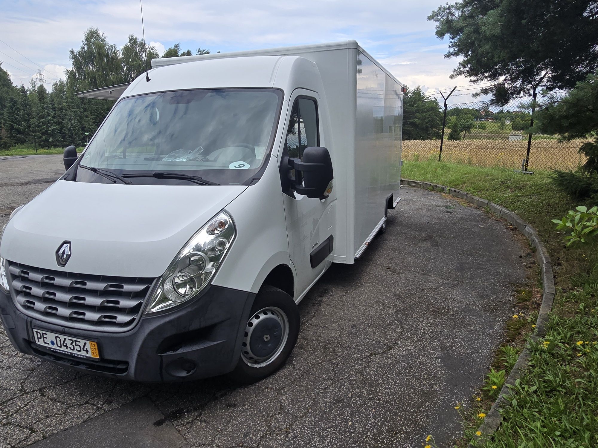 Autosklep Renault Master do Wędlin Ryb Food Truck