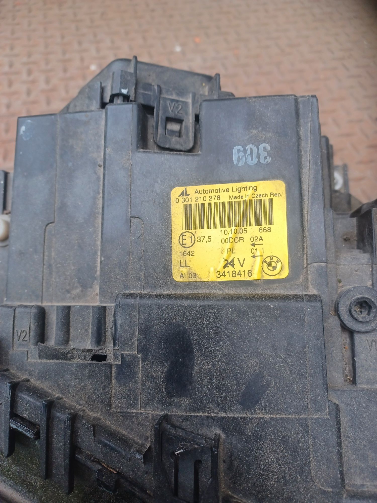 Lampa bmw x3 2005 xenon
