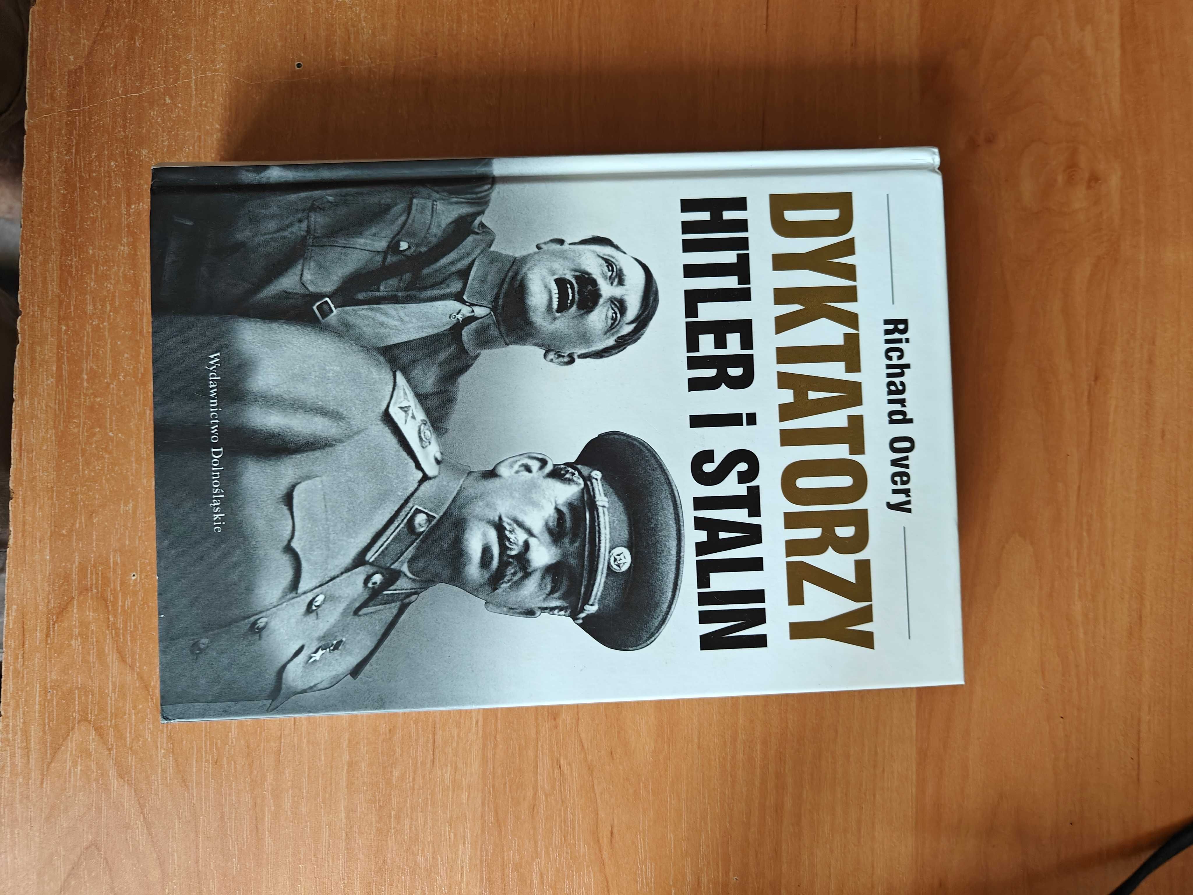 Książka - Dyktatorzy Hitler i Stalin - R. Overy