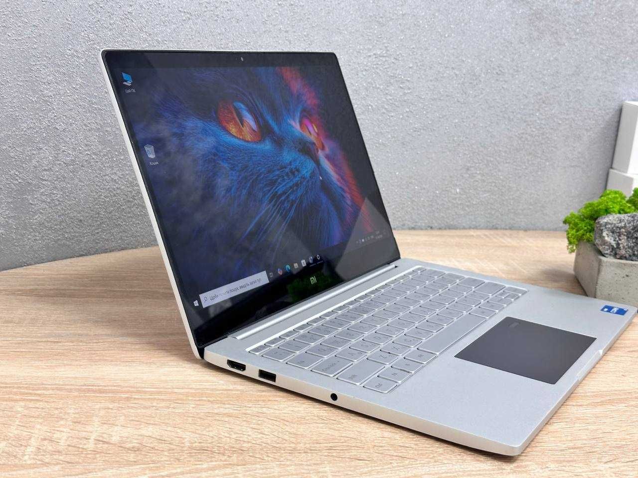 Xiaomi Mi Notebook 13.3 i5-8250/8 DDR4/256SSD nVidia MX150 2Gb ноутбук