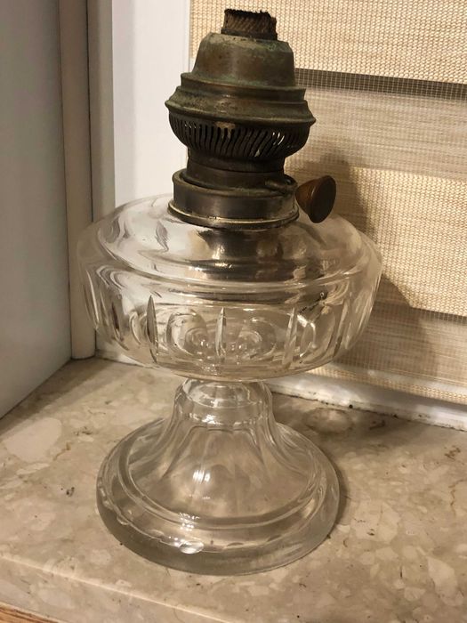 Szklana lampa naftowa ,ciekawa ozdoba