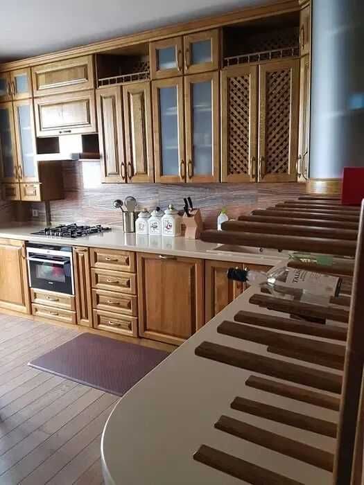 Хороша 3 кім квартира в центрі