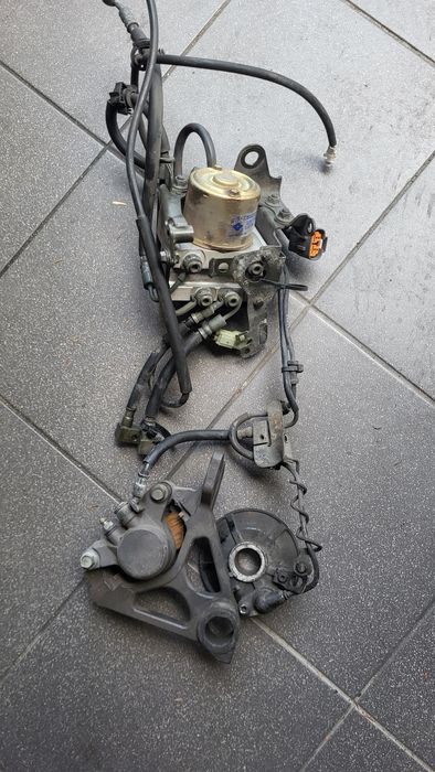 Yamaha TDM 900 pompa abs i inne czesci