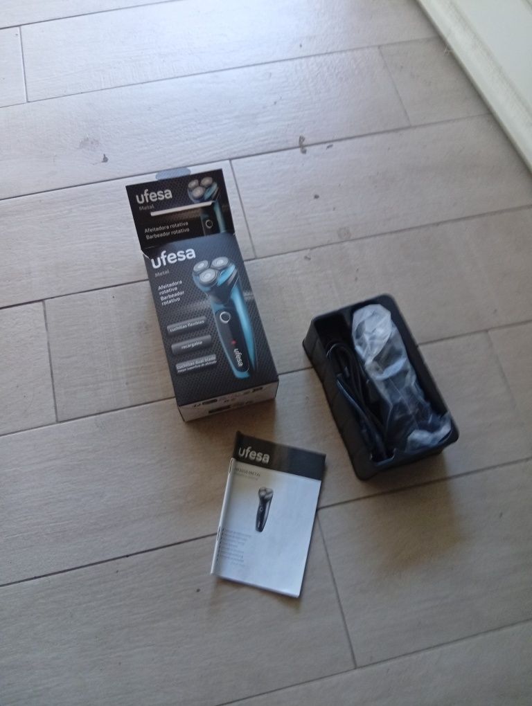 Maquina de barbear ufesa