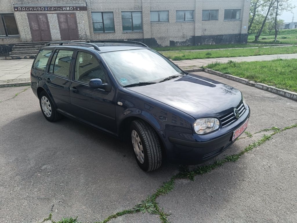 Volkswagen Golf 4 1.6 MPI бензин