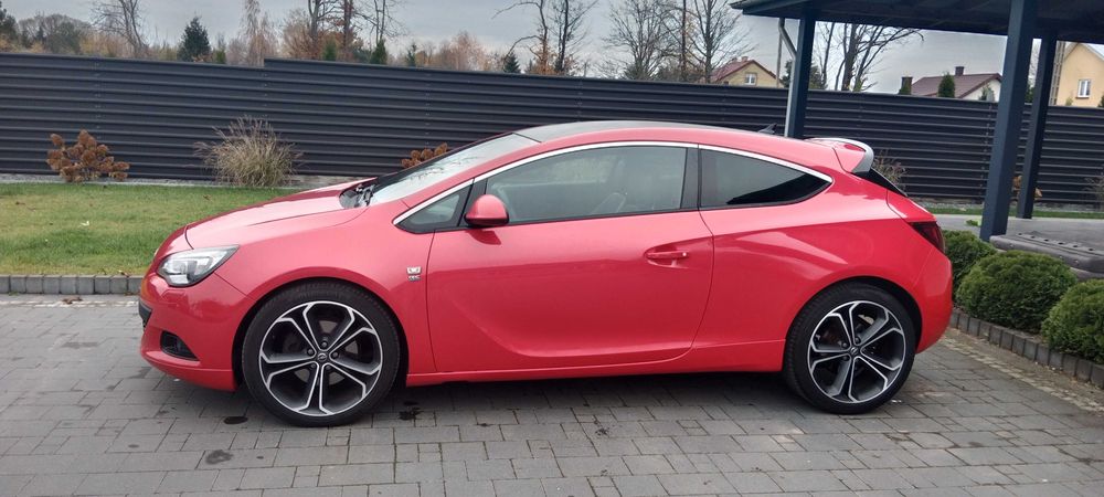 Opel Astra J  GTC  OPC-line  2.0cdti